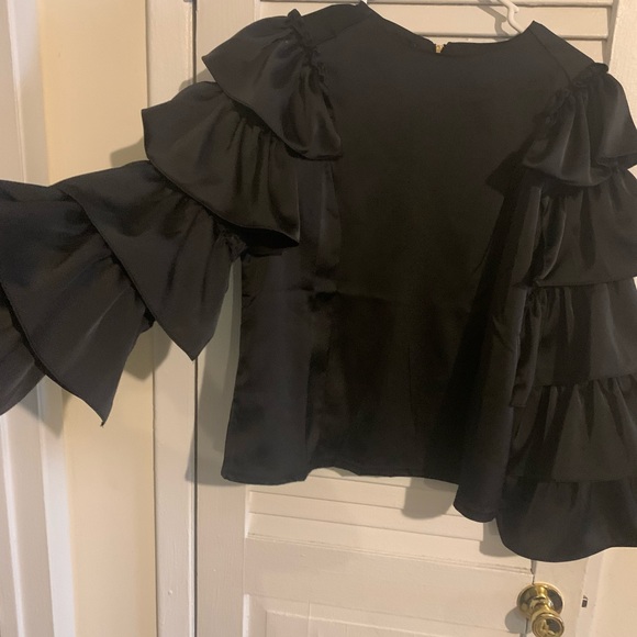 Gorgeous top by N by Nancy, new with tags - Picture 2 of 6